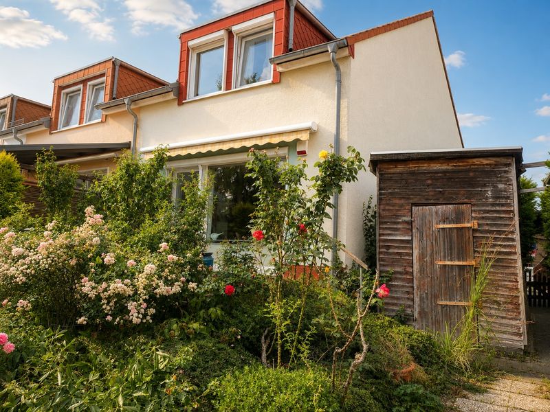 Familienfreundliches Reihenendhaus mit Garten, 5 Zimmern und vielseitigem Raumangebot